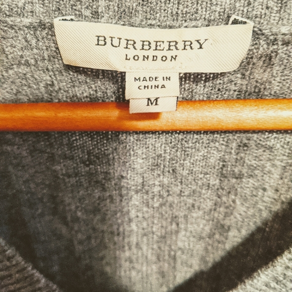 Men's Burberry Cashmere Sweater - Picture 7 of 7